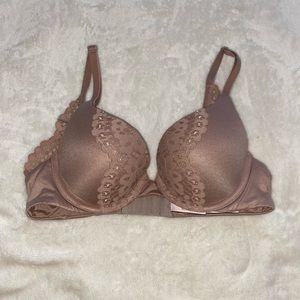 Victoria’s Secret Dream Angels Push-Up Bra